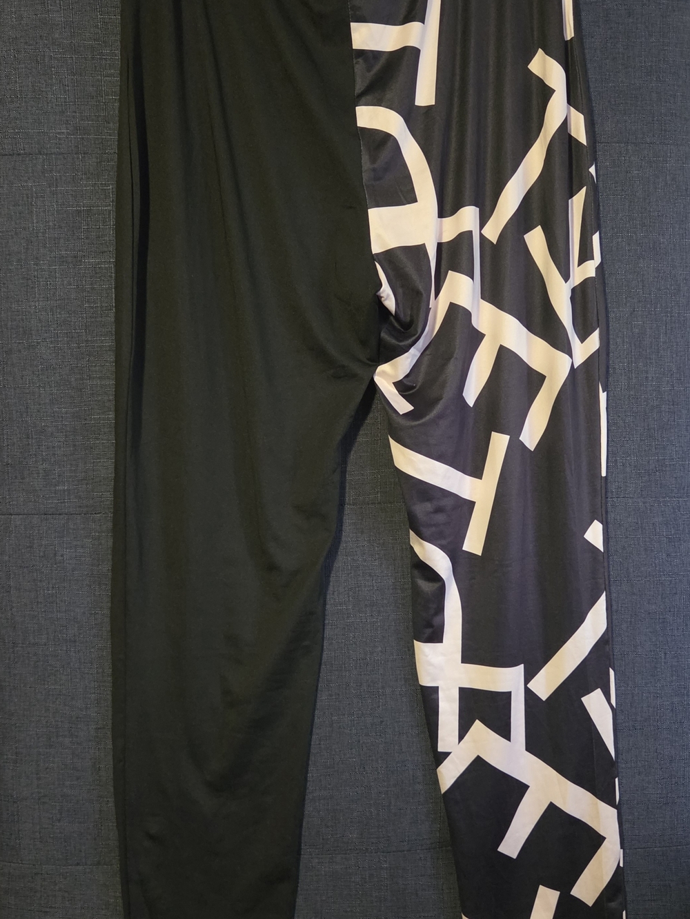 Black & Cream Printed Two-Piece Pantsuit - Picture 6 of 6